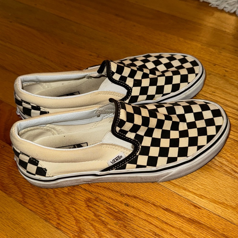 barely worn checkered vans women’s size 8